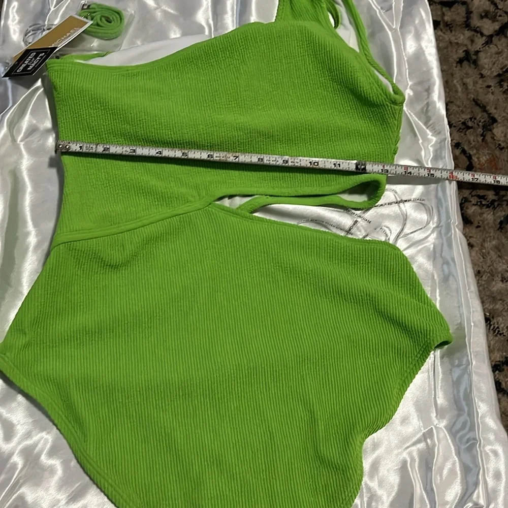 MICHAEL Michael Kors One-Shoulder Side-Cutout Swimsuit Size 14 - Picture 4 of 8